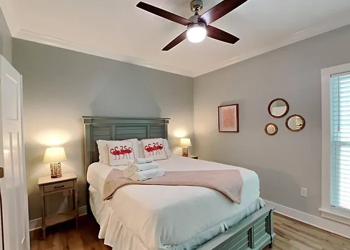Holiday home Sea La Vie- Beach-pools-trails-new Home- Monthly Gulf Shores