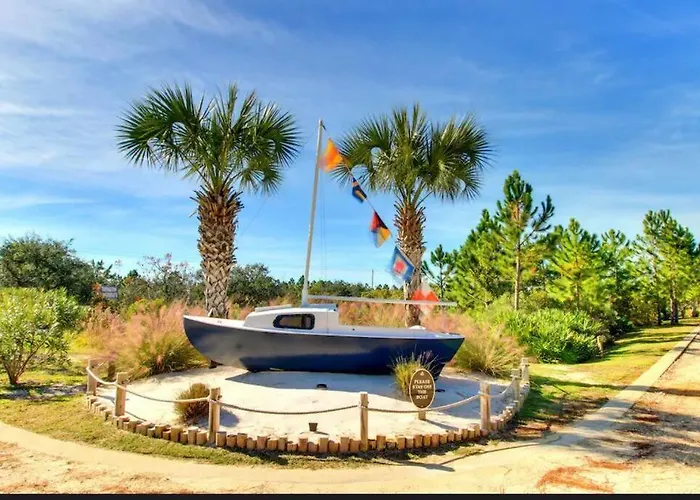 Holiday home Sea La Vie- Beach-pools-trails-new Home- Monthly *