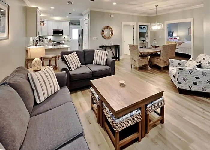 Sea La Vie- Beach-pools-trails-new Home- Monthly Holiday home Gulf Shores