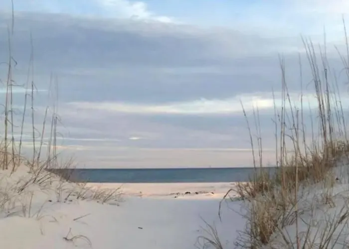 Sea La Vie- Beach-pools-trails-new Home- Monthly Holiday home Gulf Shores