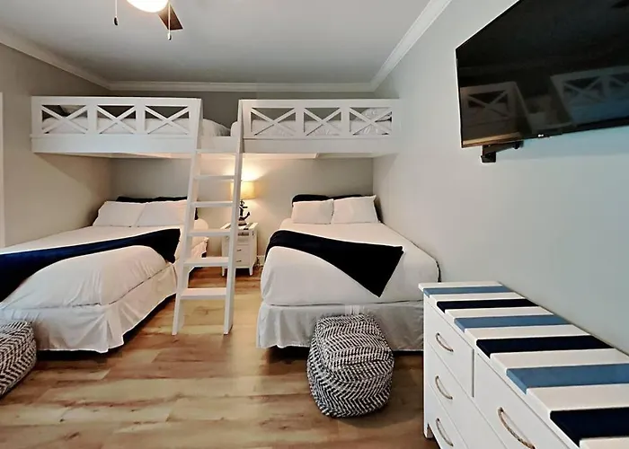 Holiday home Sea La Vie- Beach-pools-trails-new Home- Monthly *