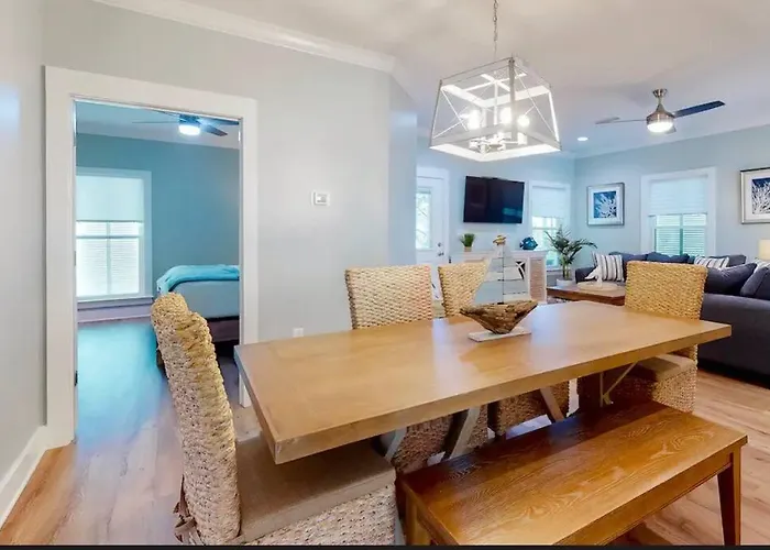 Sea La Vie- Beach-pools-trails-new Home- Monthly Holiday home *