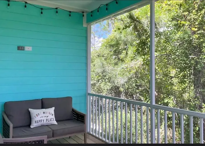 Sea La Vie- Beach-pools-trails-new Home- Monthly Holiday home *